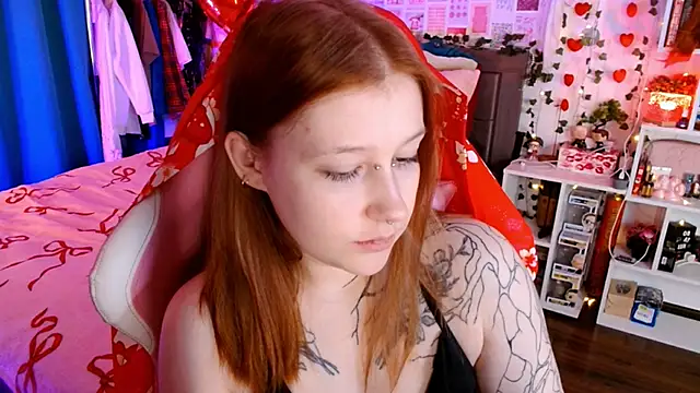 Ayla Hicks online show from February 25, 2:43 am