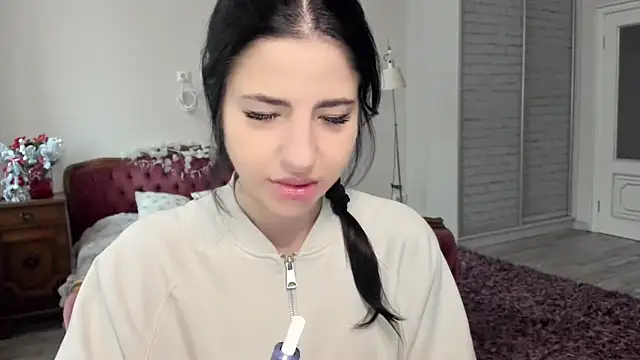 Malibu J online show from December 23, 9:24 am