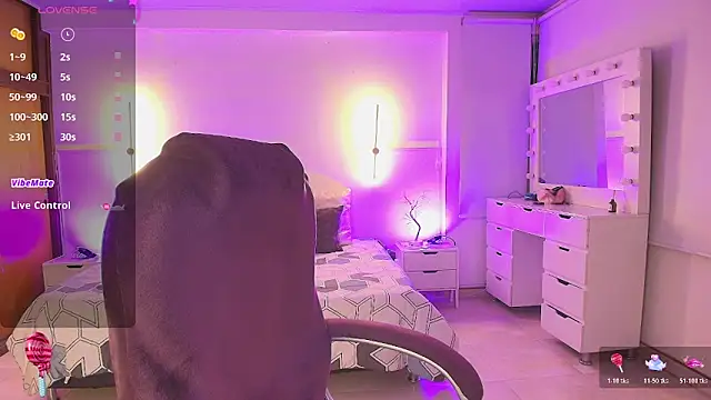 kloe28 online show from April 19, 3:50 am