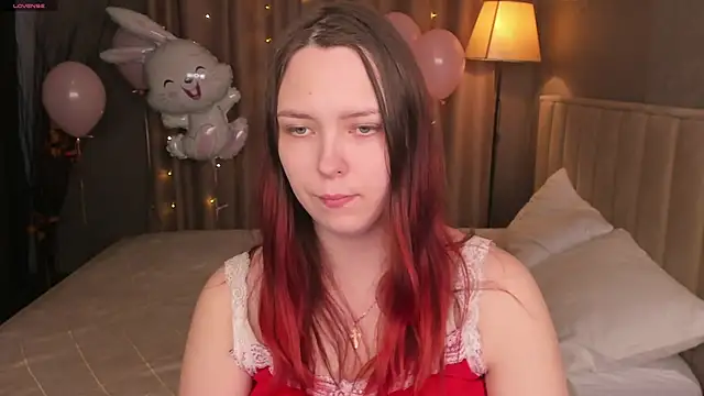 Monica  Queen online show from March 28, 8:47 am