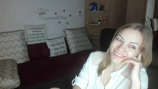 Tiffany Bates online show from November 13, 4:33 am