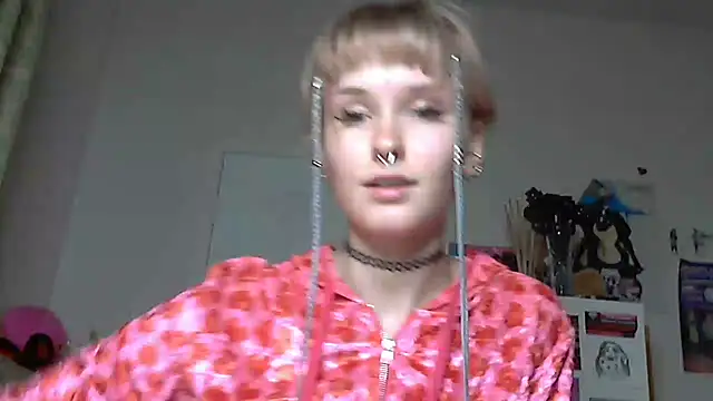 Paradoxy  online show from April 21, 7:54 pm