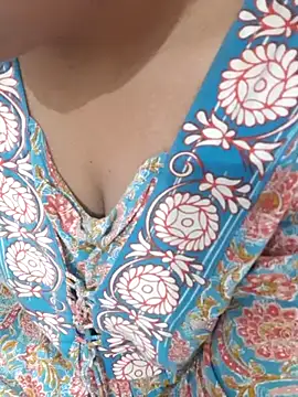 Minakshi 677 online show from October 6, 3:01 am