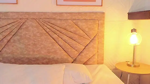 EmmaBlossom online show from February 13, 7:48 pm