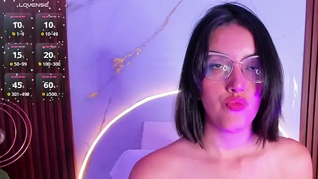 venusgreys1  online show from September 30, 7:41 pm