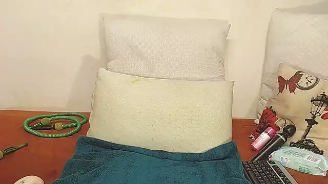 stunna-gir online show from October 25, 9:10 pm