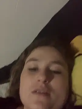 BuzzBunni69 online show from November 6, 9:15 am