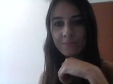 Thaylini online show from January 7, 9:45 am