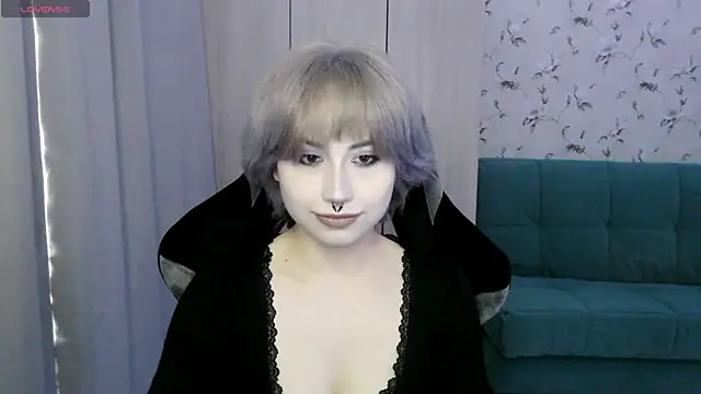 LeisaHopperstad online show from June 2, 12:17 pm
