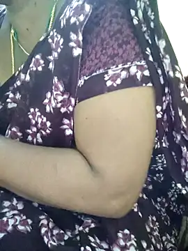 navyasree143 online show from February 6, 4:32 pm