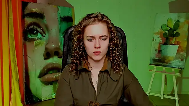 JuneWoods online show from April 18, 10:18 am