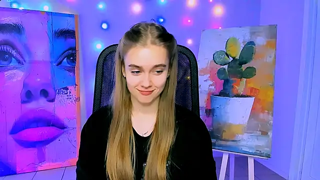 JuneWoods online show from February 18, 7:18 am