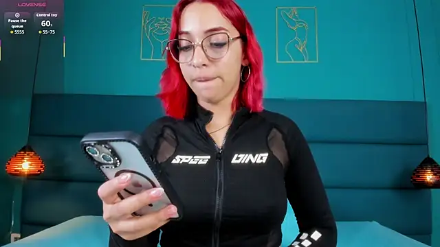 theladymonserrateshow online show from April 21, 12:23 pm