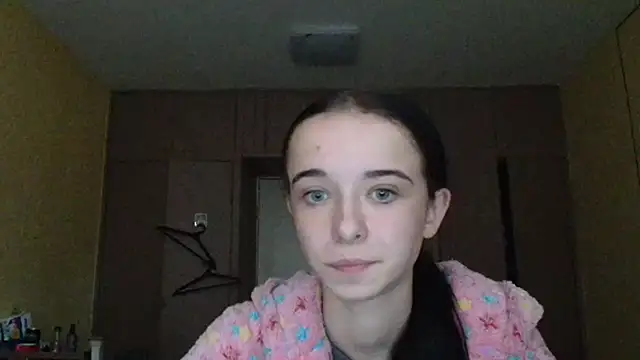 Emilia Light online show from October 13, 6:27 am