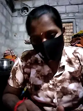 Tamil Hot Sandy online show from November 14, 5:35 pm