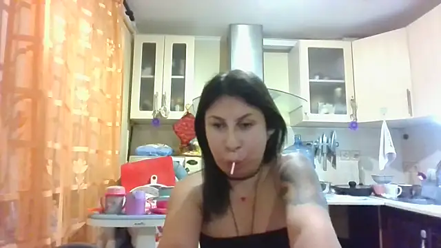 QueenMomyS online show from October 14, 7:38 pm