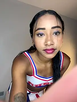 Soleyma  online show from October 4, 12:44 pm