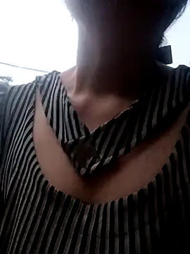 bree-zz online show from March 19, 11:09 pm