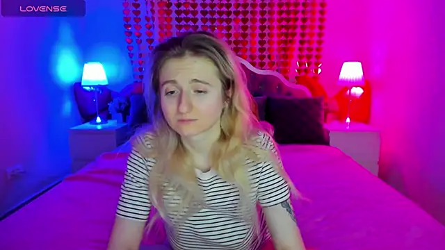 CamillaDreamer online show from March 2, 7:31 pm