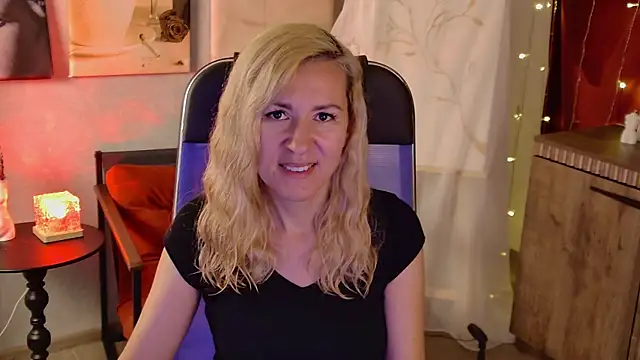 DonnaSmitth online show from July 2, 9:32 pm