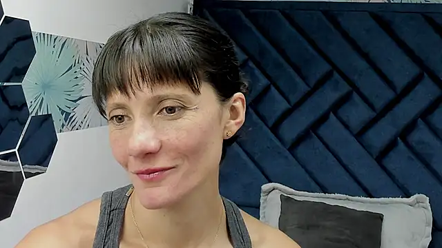 Valery More   online show from November 8, 12:43 pm