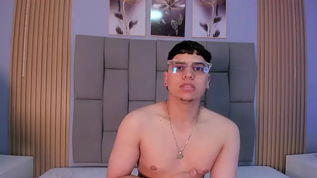 Kandyfrees  online show from January 16, 11:28 am