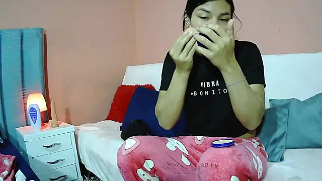 MissAsly online show from October 24, 10:11 am