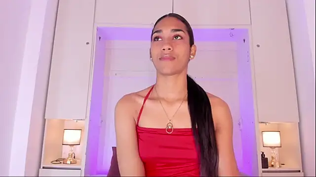 AnahiCollins online show from October 10, 11:59 am