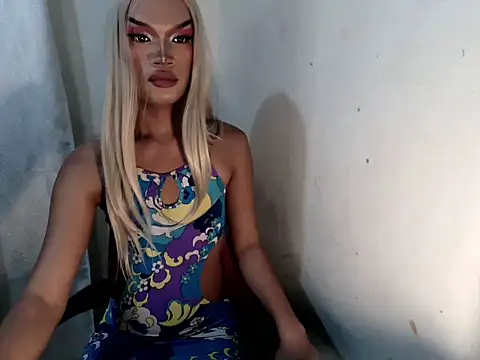 amandareddragon online show from October 2, 1:05 pm