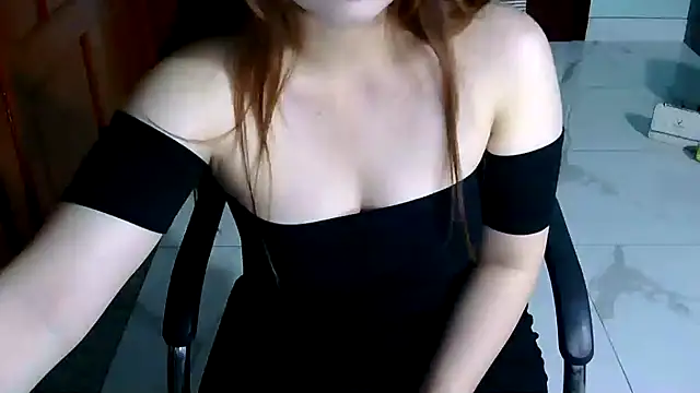 Sexy dancing girl online show from March 17, 4:22 pm