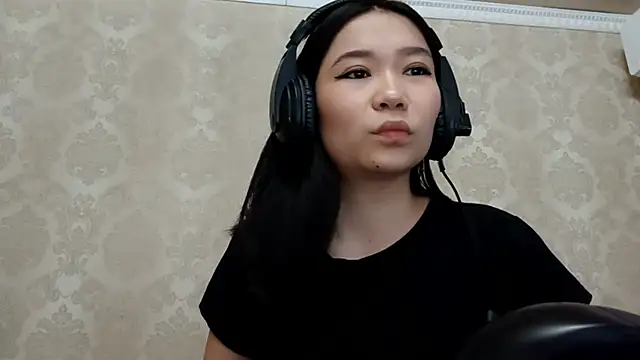 YukiShaapan online show from October 15, 10:18 am