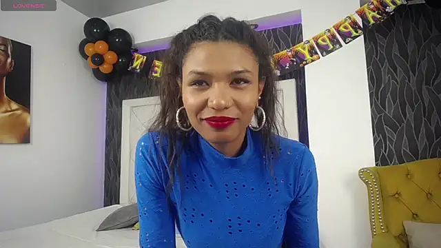 Sienna Luxe online show from October 8, 3:33 am