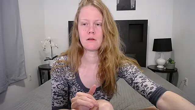 naughtyfox89 online show from February 14, 2:35 am