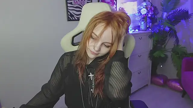 Staymonica online show from February 18, 1:10 pm