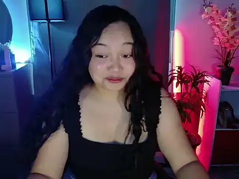 UrFavouriteCravings online show from April 11, 1:44 am