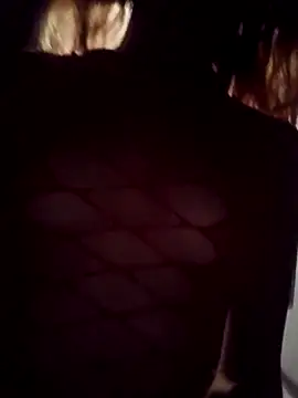 YuriXo online show from October 9, 4:38 am