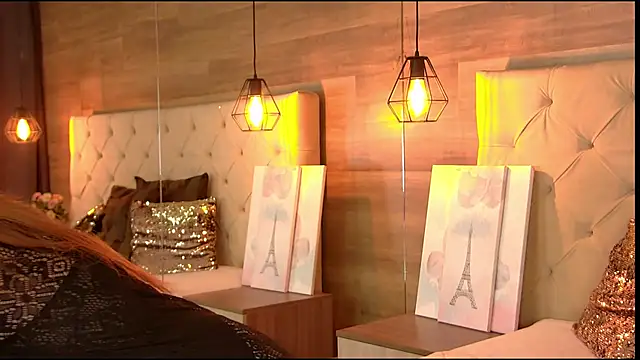 EmmaCamm online show from November 23, 9:44 am