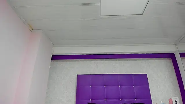 LeaMoreau22 online show from October 24, 11:39 am