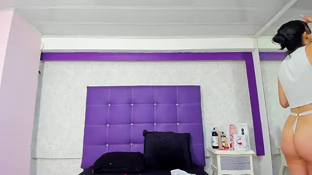 LeaMoreau22 online show from October 14, 12:19 pm