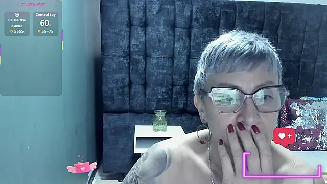 Charlotte  Gray online show from December 20, 7:51 pm