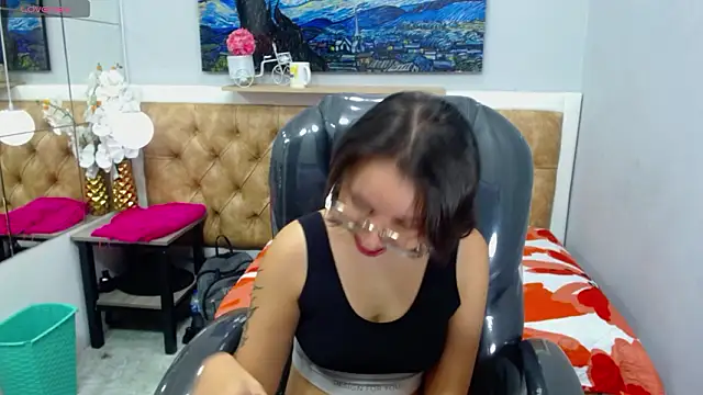 Klaret Toy online show from March 22, 1:39 pm