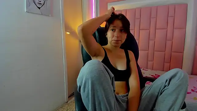 Klaret Toy online show from December 17, 7:40 pm