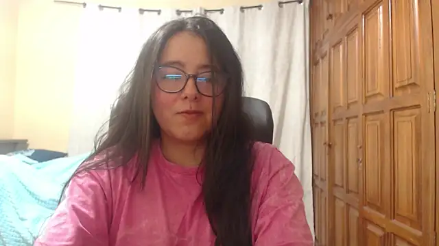 Venus cat  online show from June 6, 4:41 am