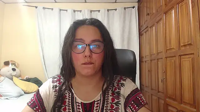 Venus cat  online show from April 3, 3:37 am