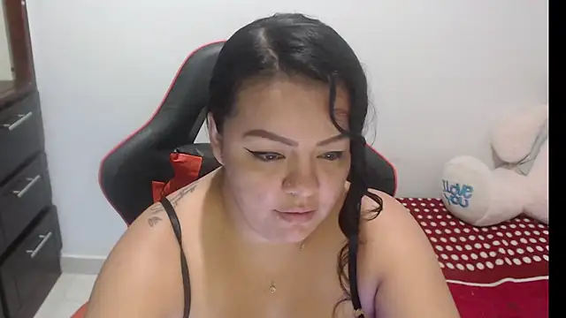 emily sexxx online show from January 17, 7:05 am