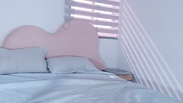 caata cata online show from March 11, 7:49 pm