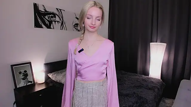 PocketDollX online show from October 6, 1:28 pm