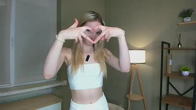 PocketDollX online show from February 18, 2:38 pm