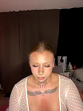 Kimberly-sweety online show from December 4, 9:15 pm