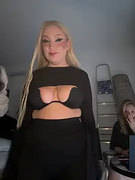 RollDolls online show from January 11, 5:34 am